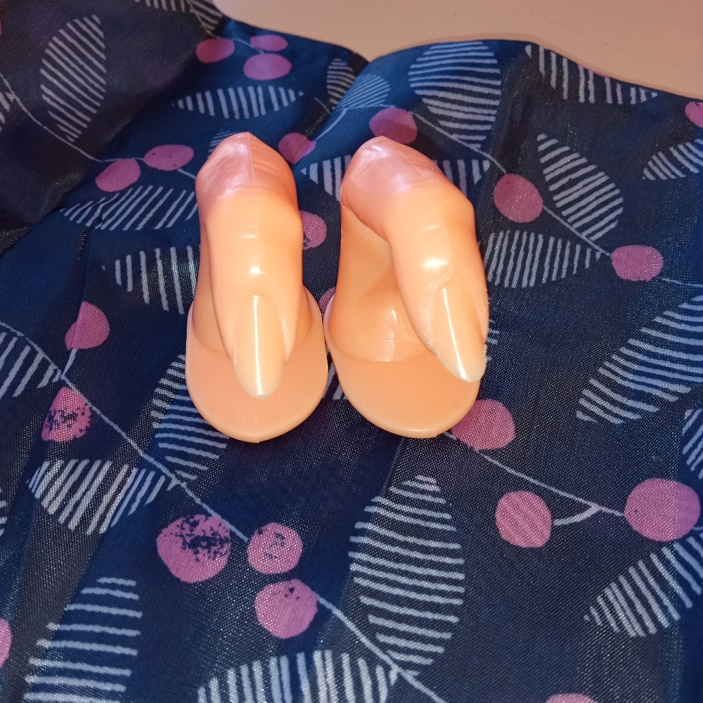 Nail prop